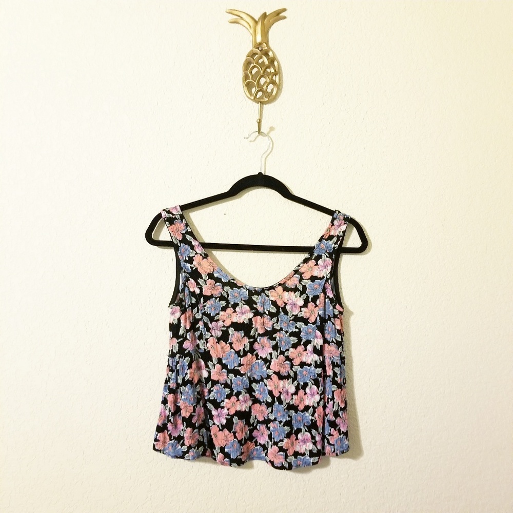 BEACH ROYAL Floral Crop Top